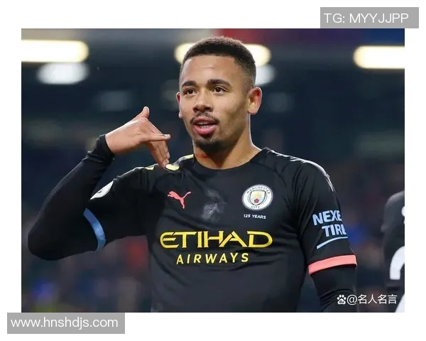 2025年足球现役前六大球星排名揭晓 各项数据一较高下 2025年足球现役前六大球星排名揭晓 各项数据一较高下