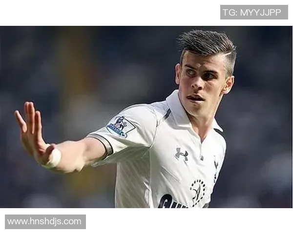 《球星动漫足球传奇打造全新虚拟赛场挑战极限对决》 《球星动漫足球传奇打造全新虚拟赛场挑战极限对决》