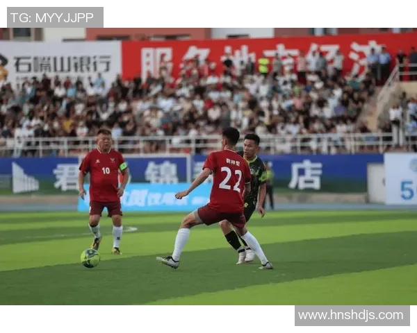 以足球球星上衣为核心探索绿茵文化与激情时尚的完美融合