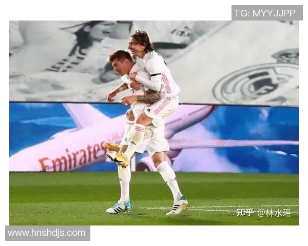 圣诞节期间最受关注的足球球星有哪些以及他们的节日庆祝方式