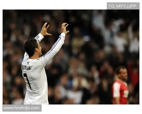 当足球遇上激情时刻球星独特庆祝手势背后的故事